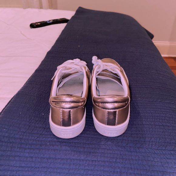 Gold Keds sneakers - Picture 2 of 4